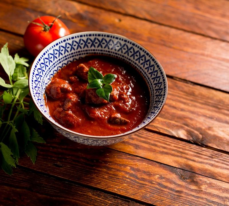 Spiced Lamb in Red Wine Sauce