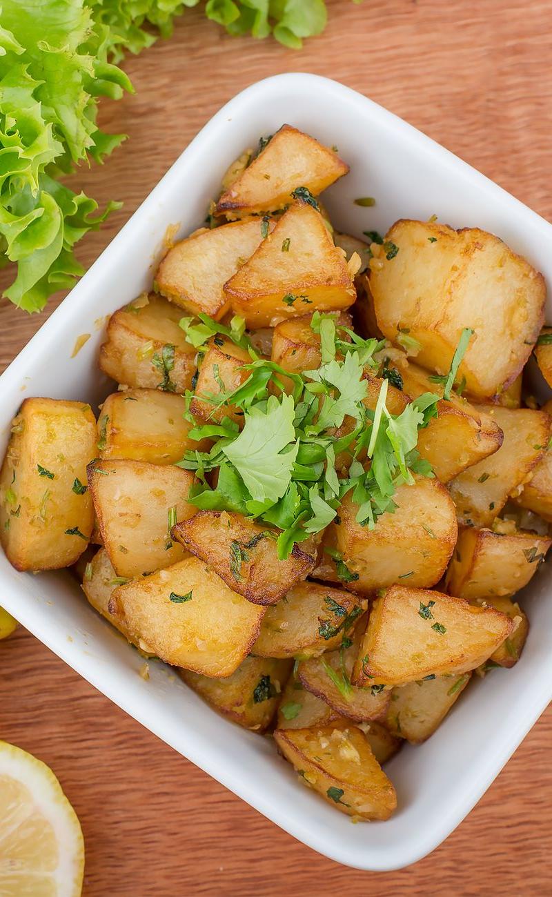 Spicy Batata Harra with Lemon & Lettuce