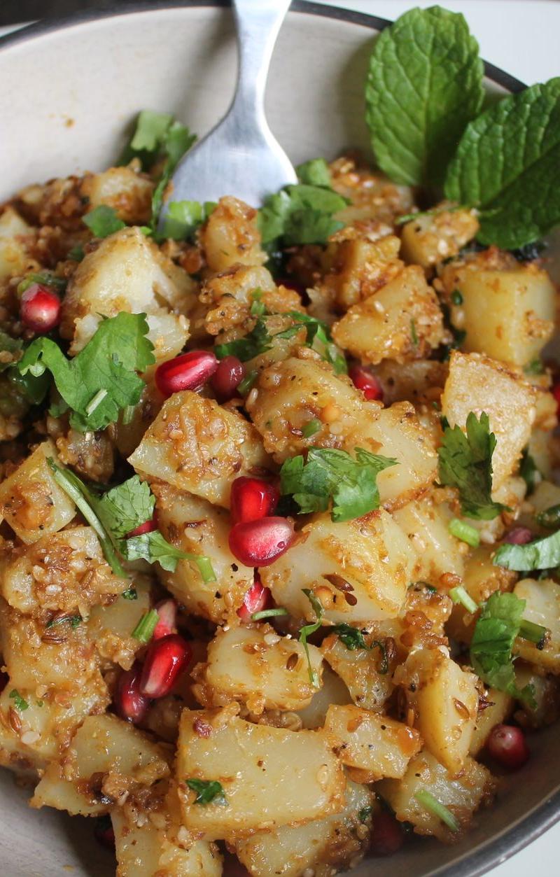 Spicy Batata Harra — Crispy Garlic Potatoes
