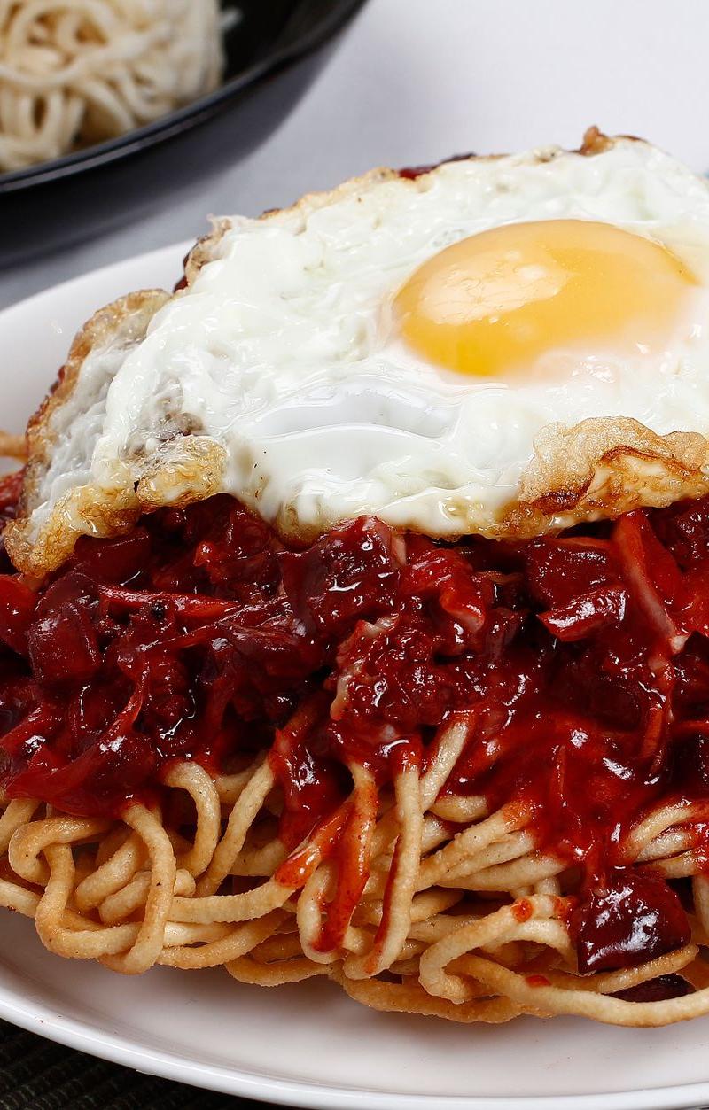 Spicy Buldak Noodles with Fried Egg