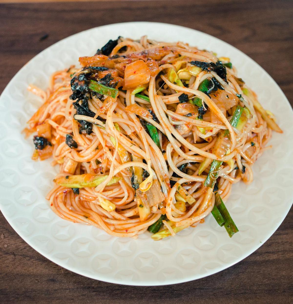 15-Min Spicy Gochujang Cold Noodles