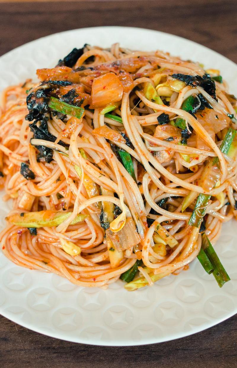 15-Min Spicy Gochujang Cold Noodles