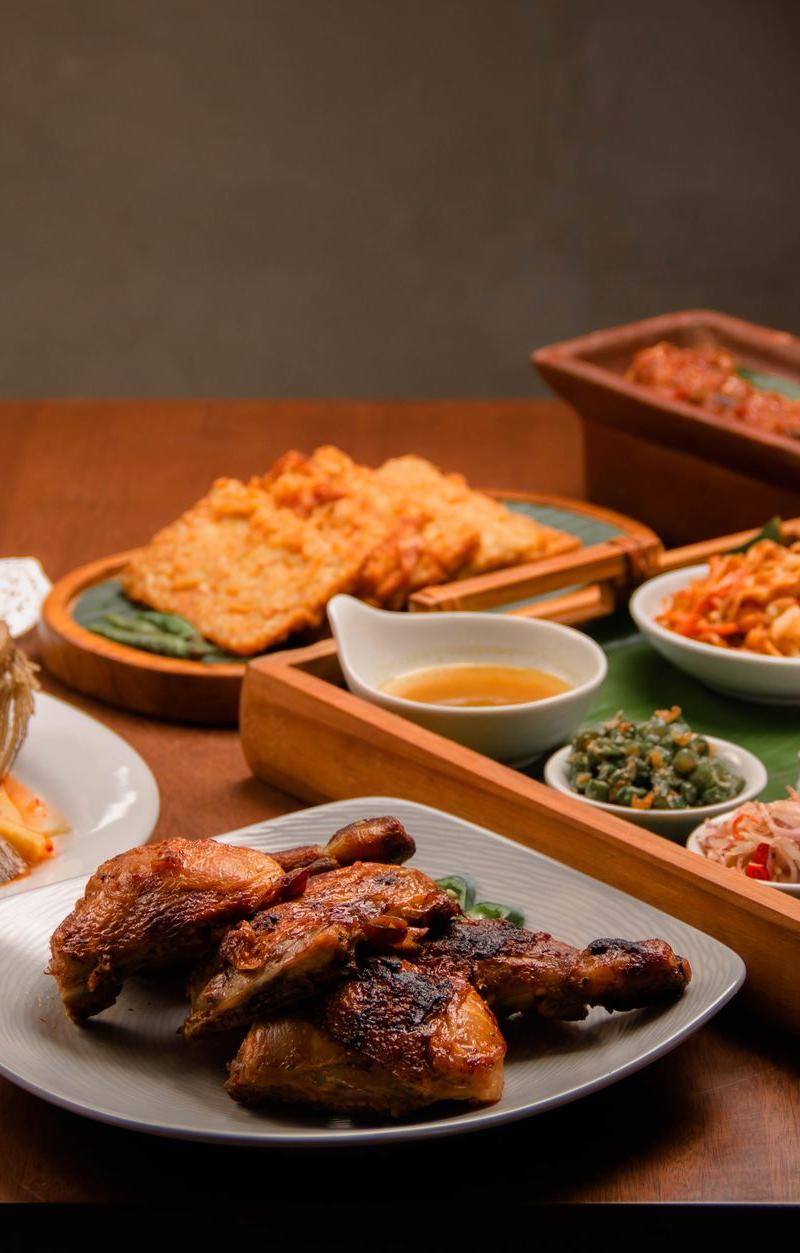 Spicy Grilled Chicken Plate with Rice & Sides
