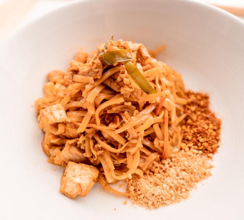 Spicy Peanut Tofu Noodle Bowl