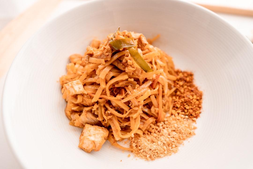Spicy Peanut Tofu Noodle Bowl