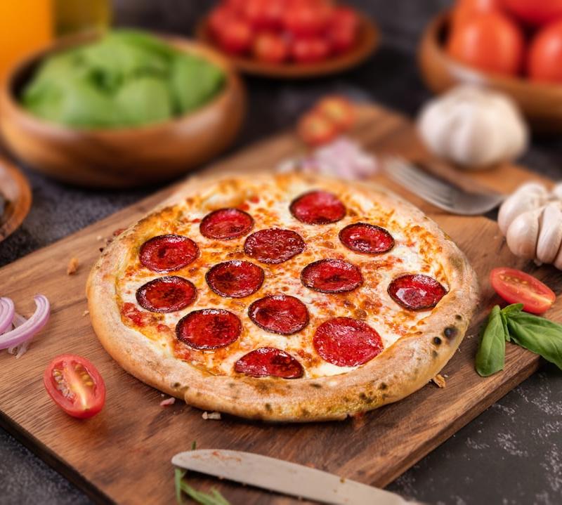 20-Minute Spicy Pepperoni Pizza