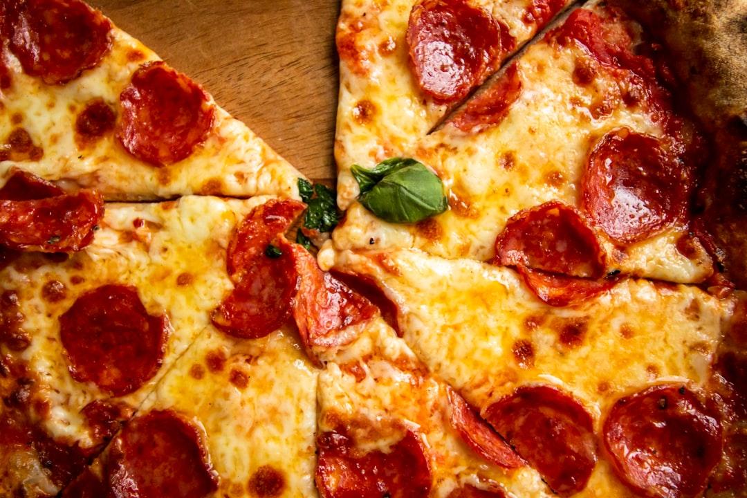 Spicy Salami Pizza in 20 Minutes