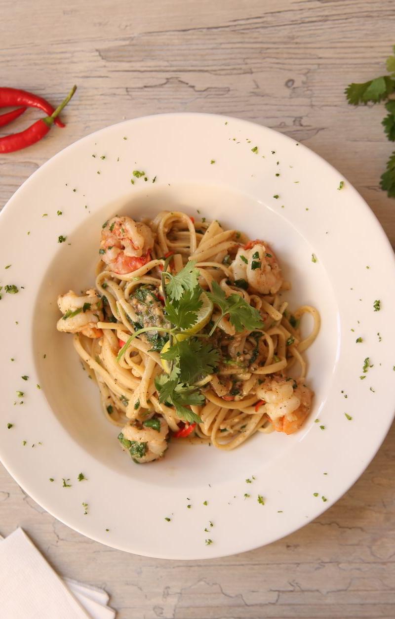 Spicy Seafood Spaghetti en Papillote