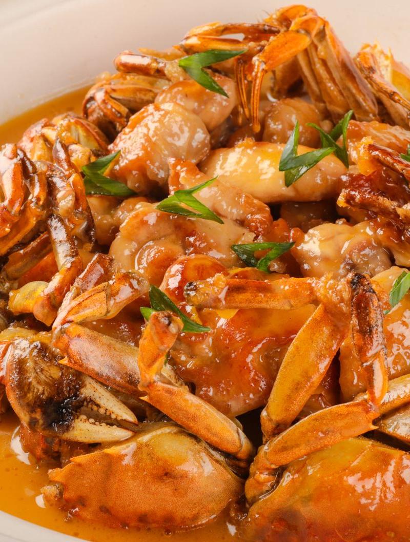 Steamed Shanghai Hairy Crab with Ginger-Vinegar Dip