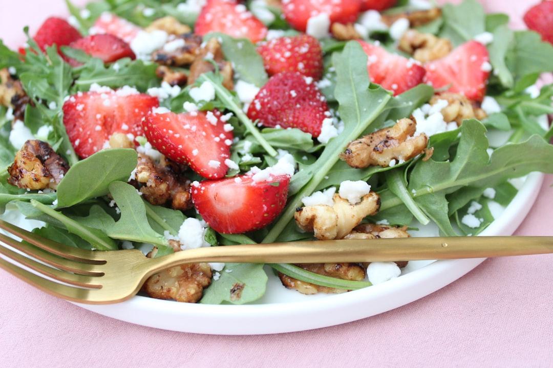 Strawberry Spinach Salad with Poppy Dressing