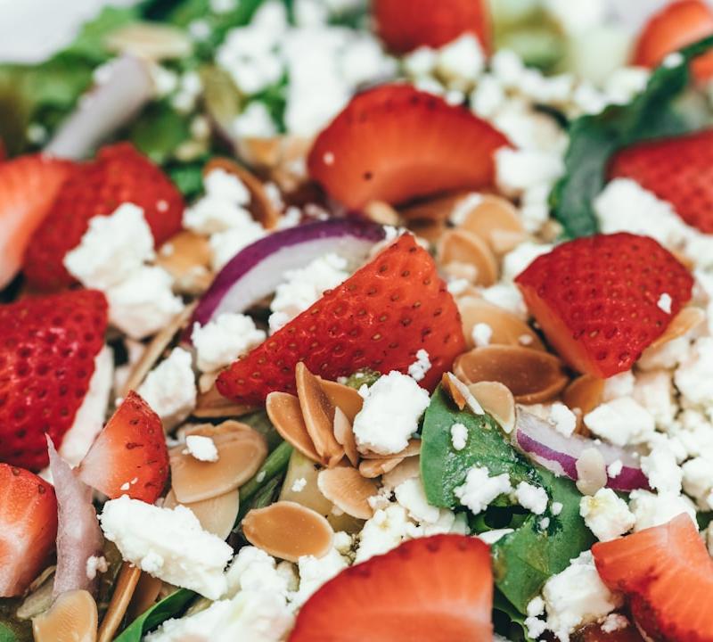 Strawberry Spinach Salad with Poppyseed Dressing
