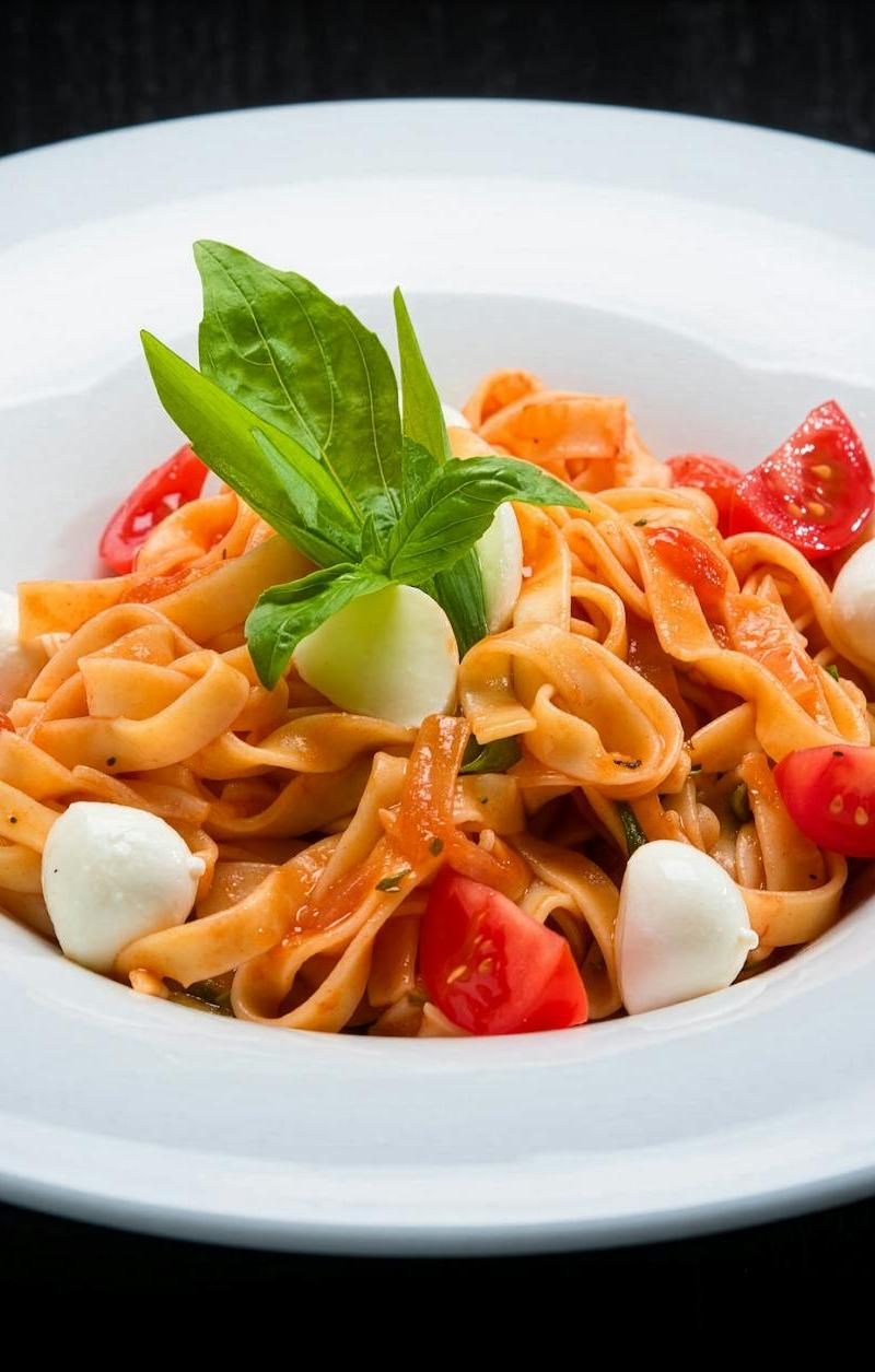 Strozzapreti al Pomodoro & Mozzarella