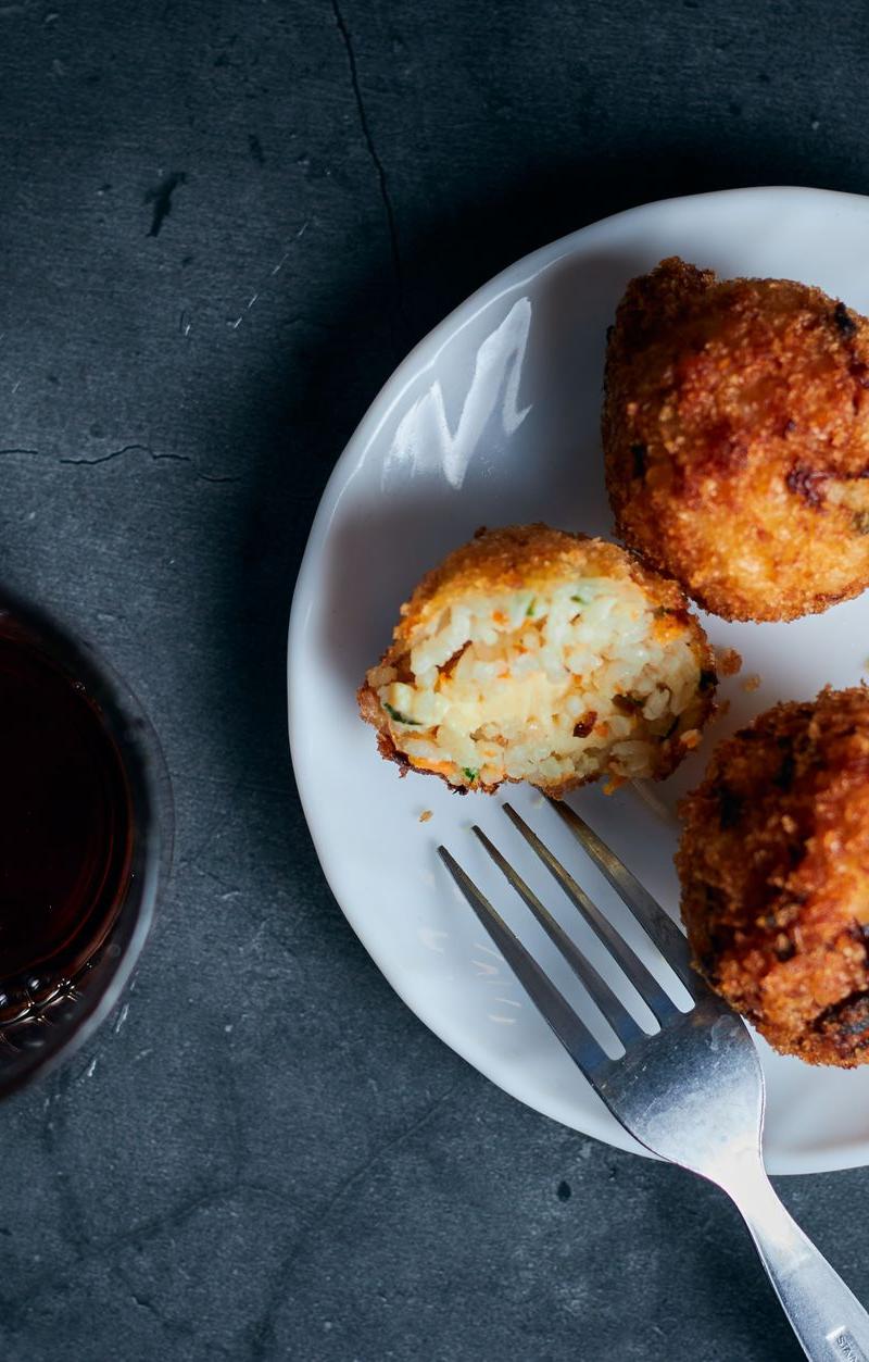 Crispy Mozzarella Rice Balls — Supplì al Telefono