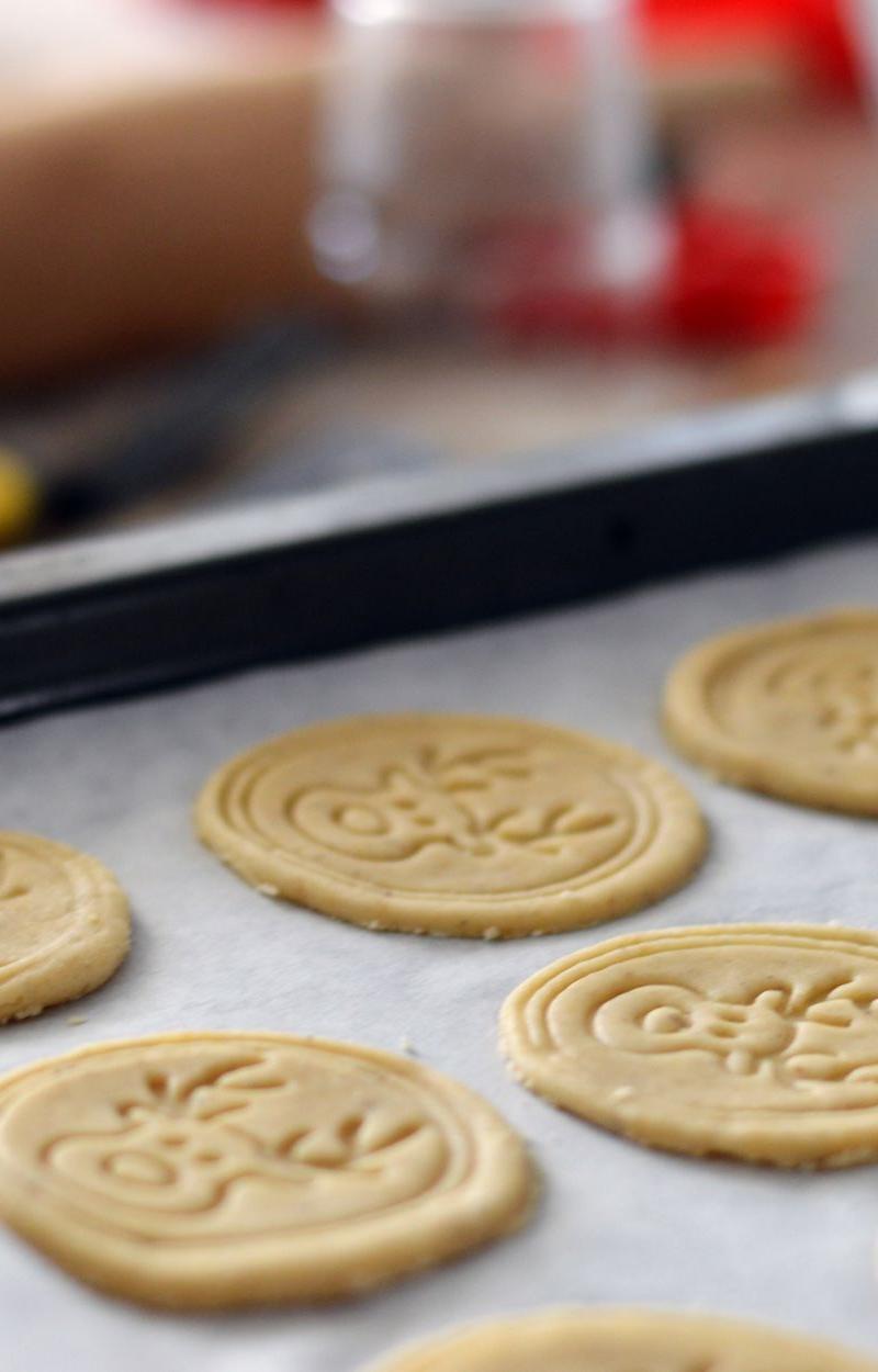 Swiss Honey Spice Cookies (Tirggel)