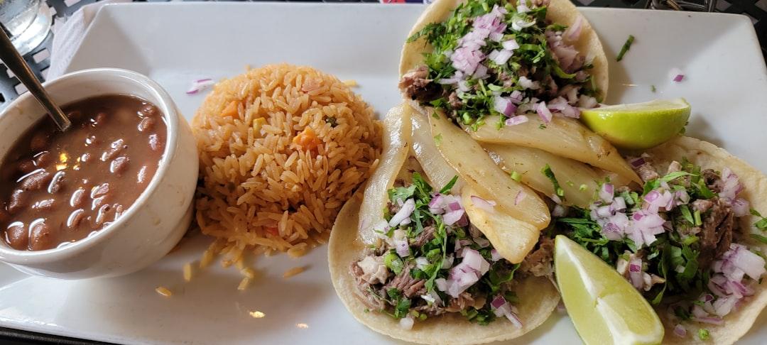 Tacos de Canasta de Frijol