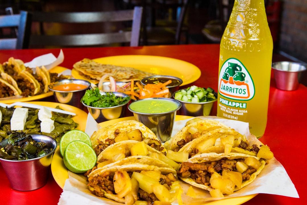 Tacos de Cochinita con Habanero