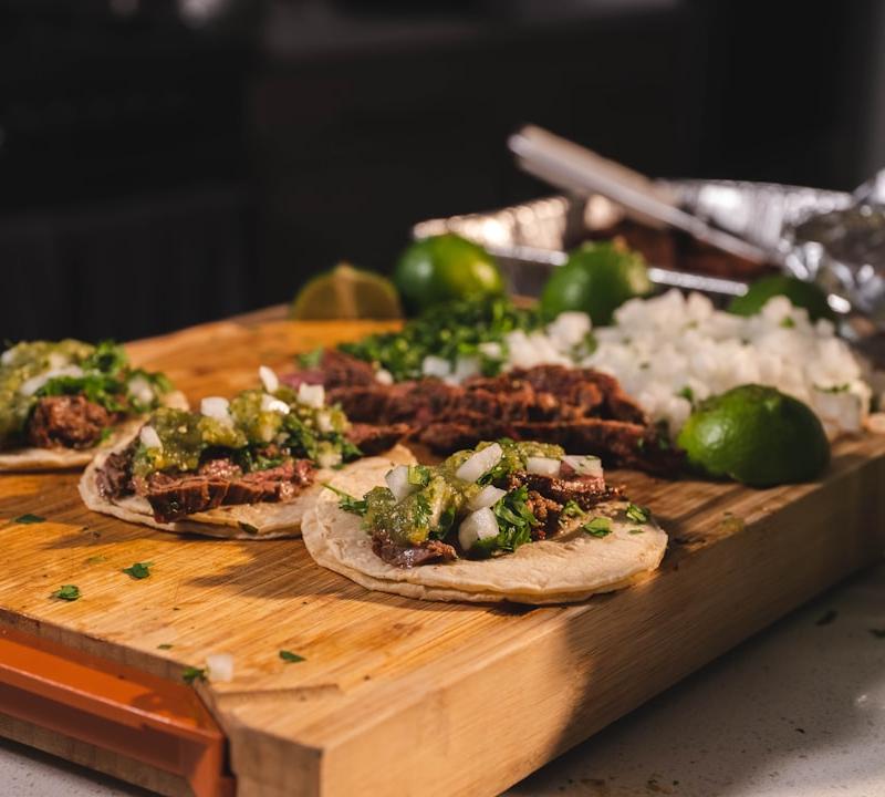Tacos de Lengua en Salsa Verde
