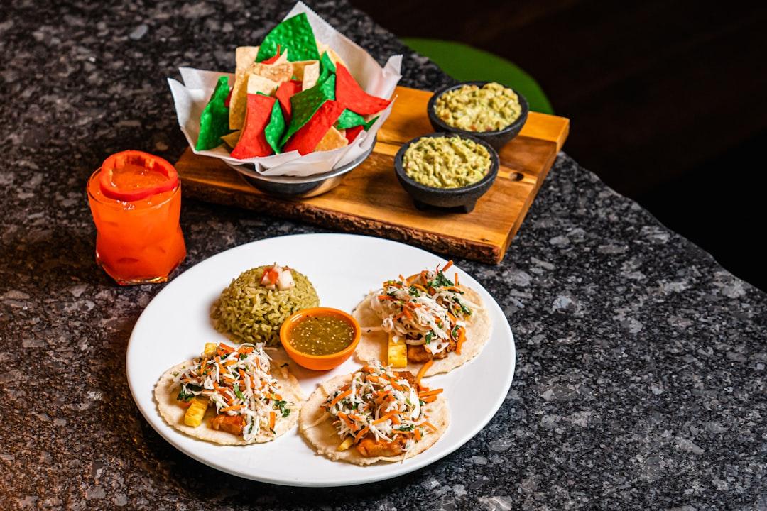 Tacos de Nopal con Queso
