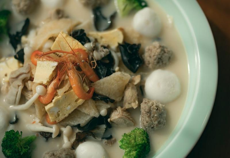 Thai Clear Tofu Soup (Gaeng Jeud)