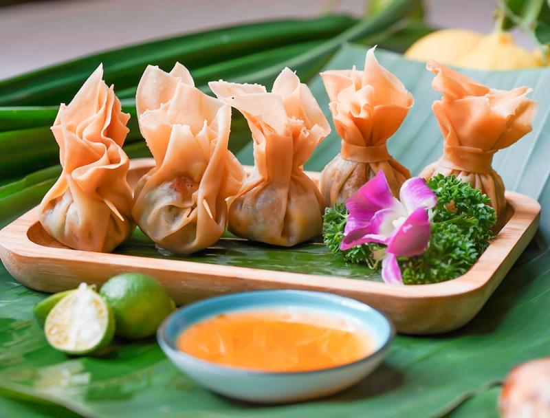 Thai Vegetable Wontons (Thong Yip)