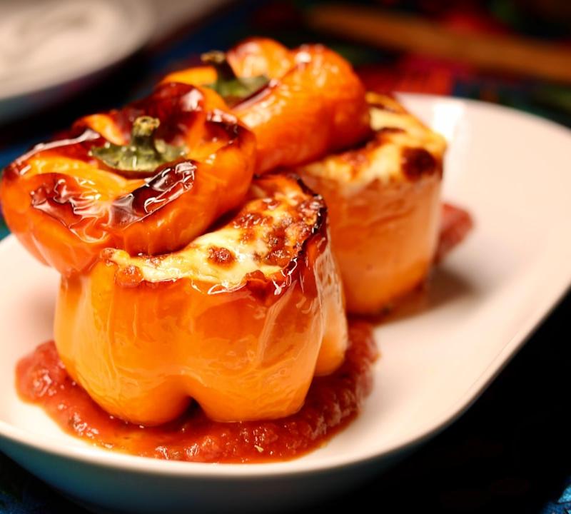 Töltött Paprika (Hungarian Stuffed Peppers)