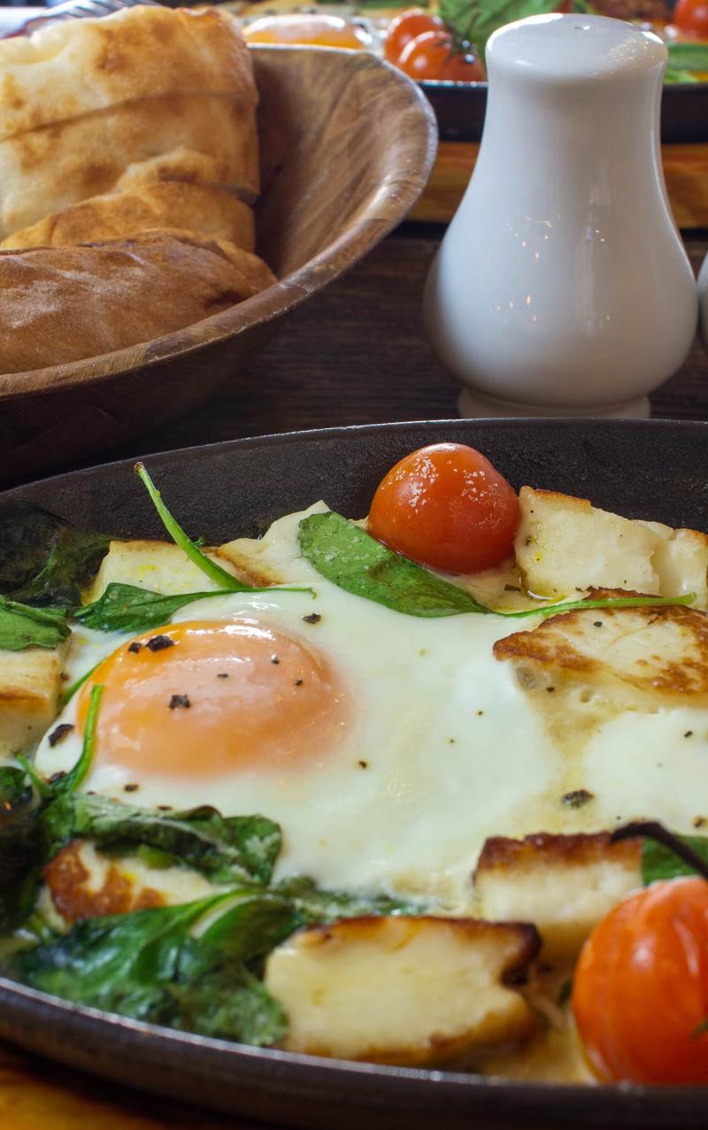 Tomato Egg Skillet with Warm Flatbread