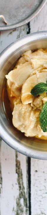 Toum — Fluffy Garlic Whip