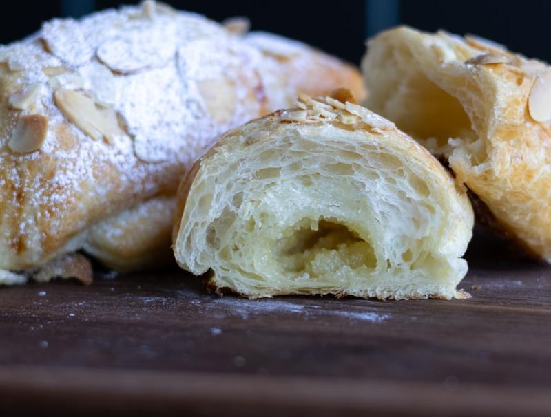 Travesseiro (Portuguese Custard Pillows)