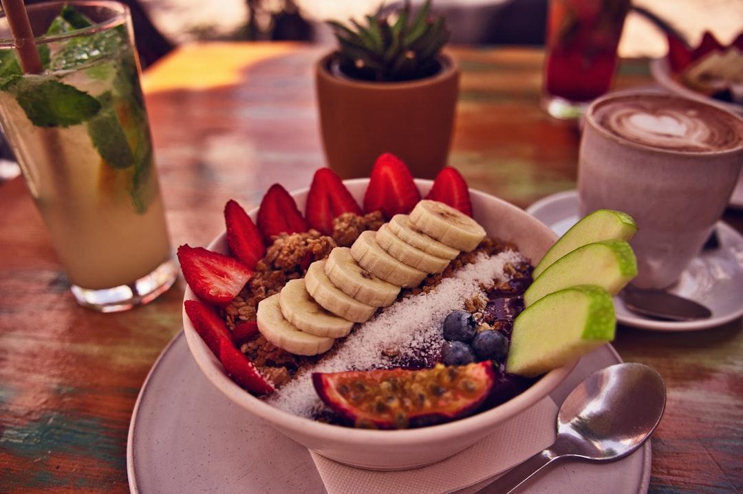 Tropical Açai Bowl