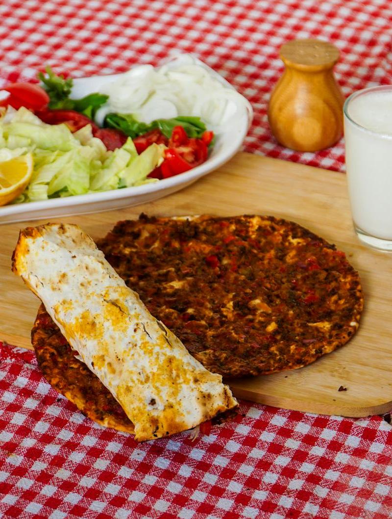 Turkish Lahmacun with Crispy Edges
