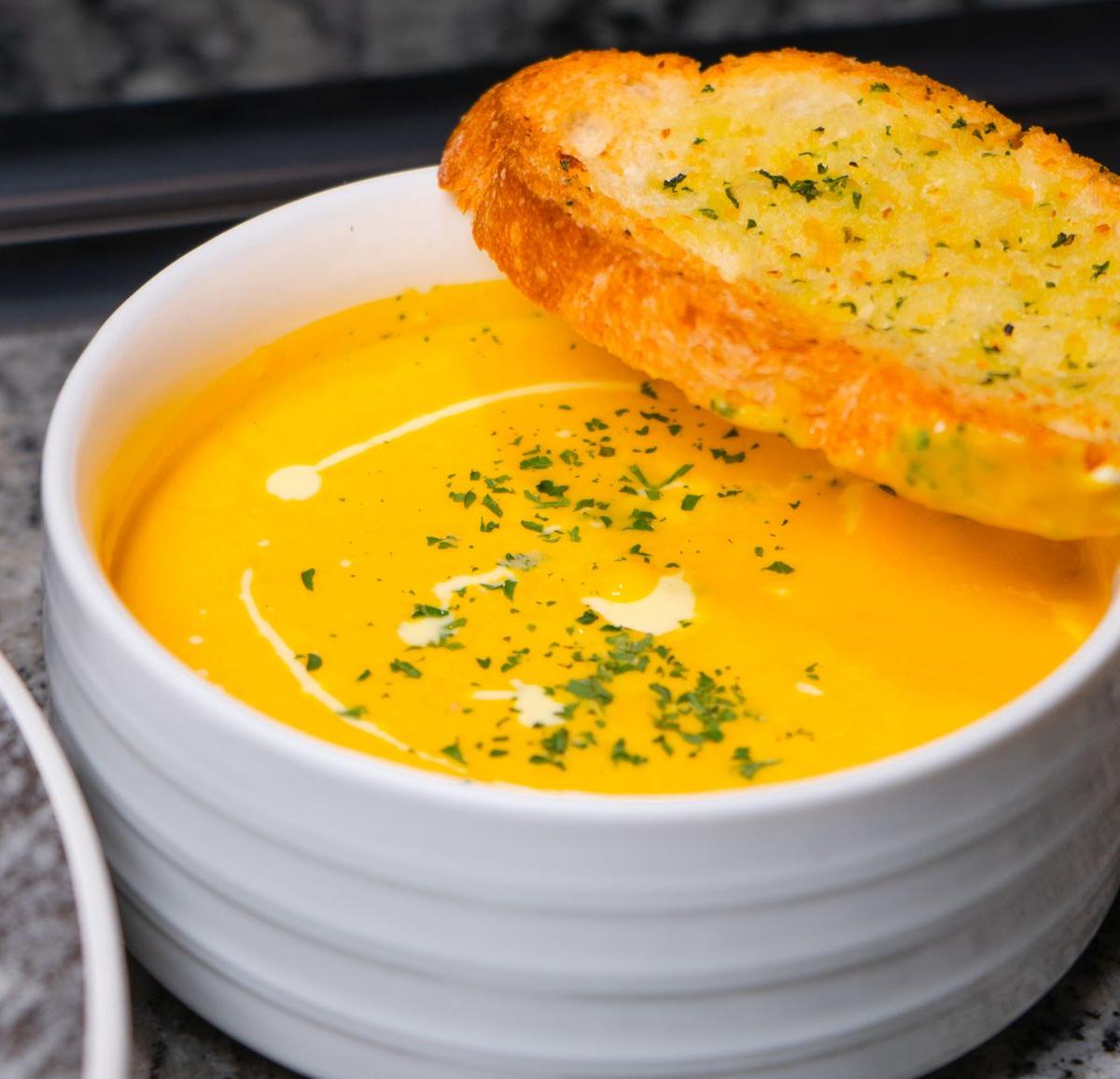 20-Min Turkish Red Lentil Soup with Garlic Bread