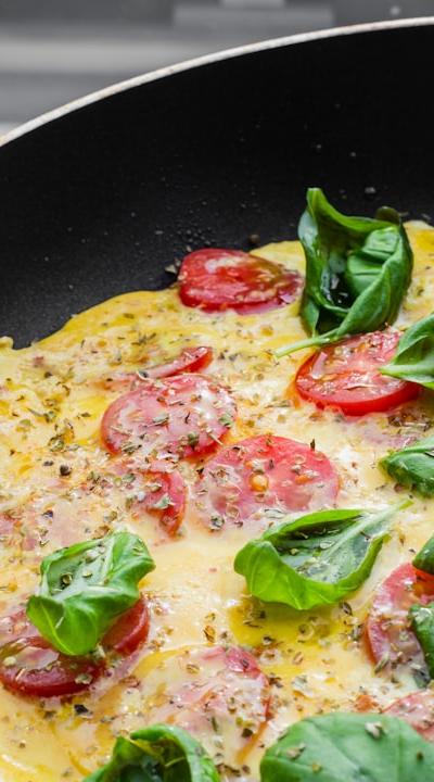 15-Min Veggie Egg White Omelette
