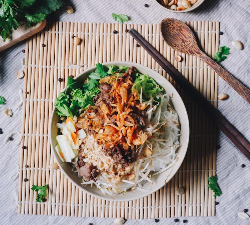 Vietnamese Chicken Noodle Salad