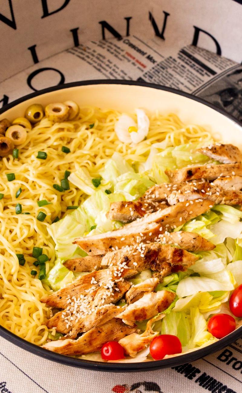Vietnamese Chicken Noodle Salad