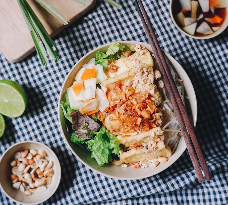 Vietnamese Chicken Noodle Salad