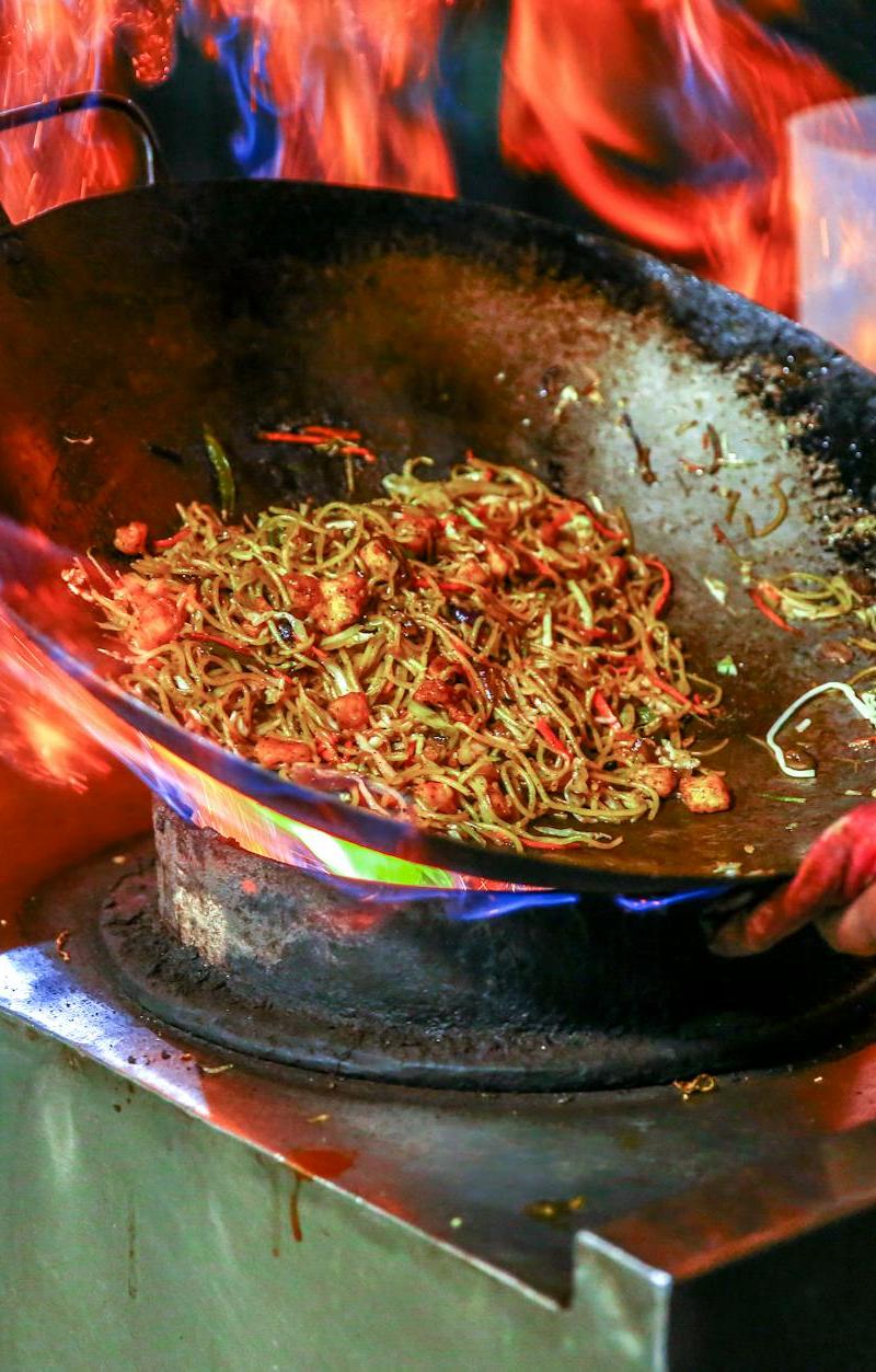 15-Min Wok Char Kway Teow