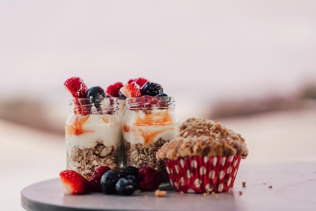 Yogurt Parfait with Berries & Granola
