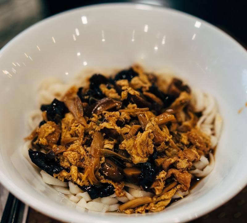 Zhajiangmian: Spicy Pork Noodles