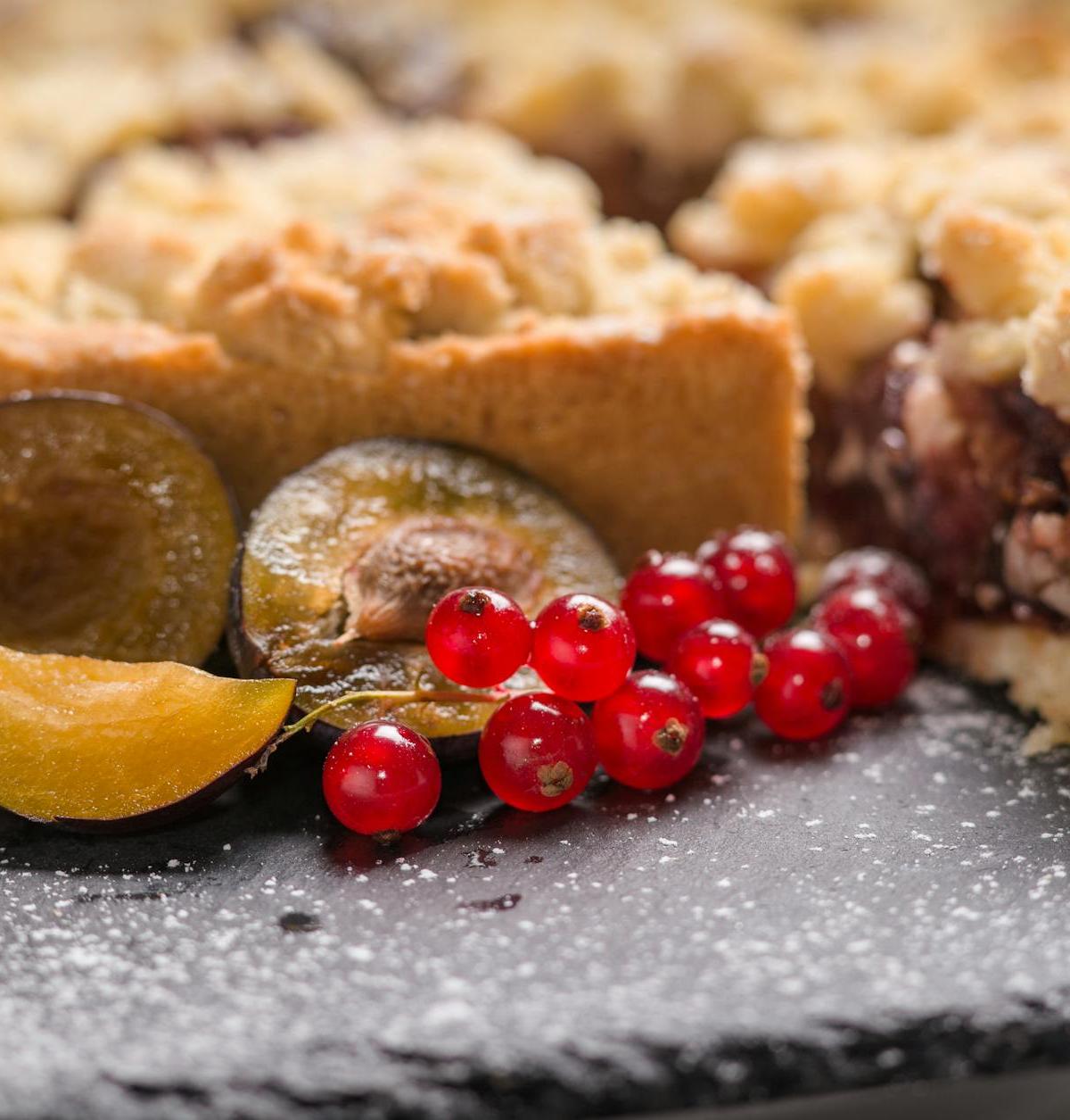 25-Min Zwetschgenkuchen with Fresh Plums