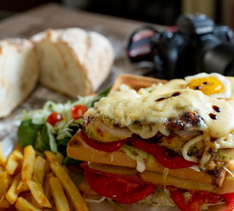 Crispy Bacon & Egg Cheddar Sandwich