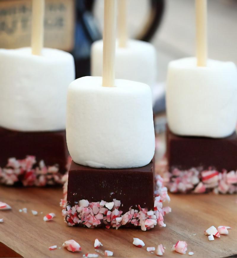 5-Min Chocolate Marshmallow Pops