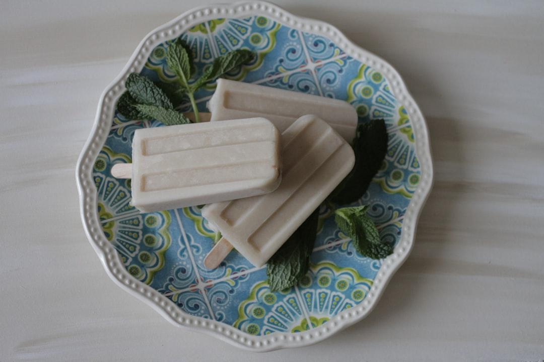 3-Ingredient Pineapple Coconut Popsicles