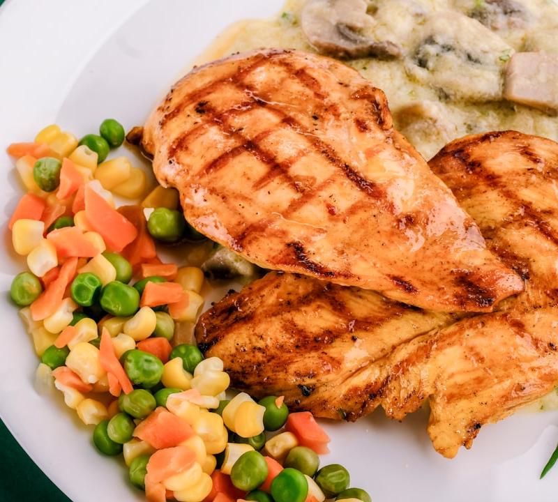Creamy Baked Chicken with Vegetables