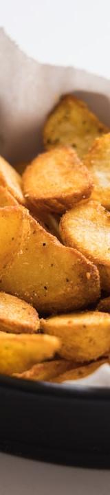 Crispy Garlic Paprika Potato Wedges