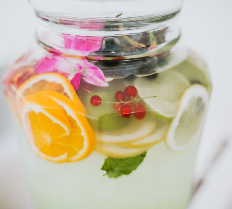 5-Minute Berry Mint Water