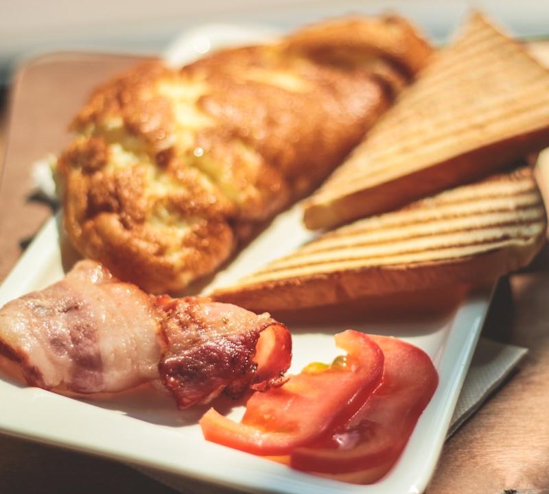 Ham & Pepper Omelet