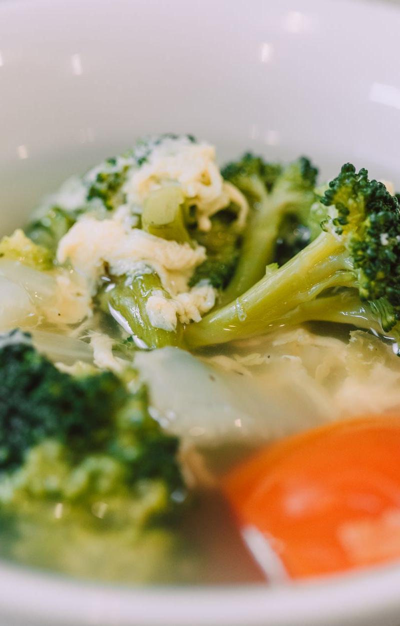 20-Min Cabbage Tomato Soup