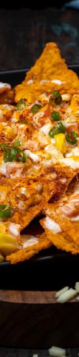 5-Min Loaded Chicken Nachos