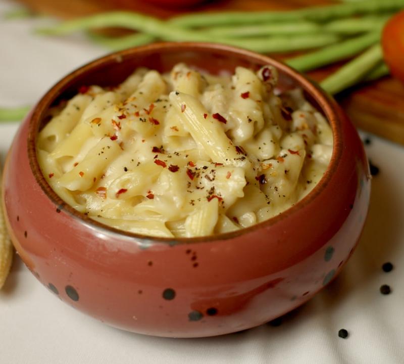 20-Min Creamy Garlic Pasta