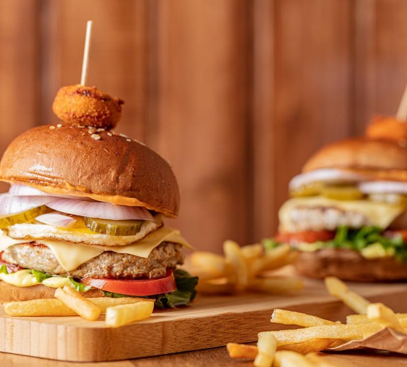 Turkey Burger With Avocado & Fries